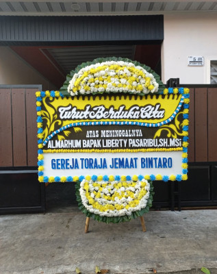 Papan Bunga Duka di Sungai Kunjang